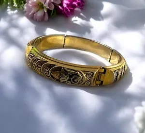 Authentic Vintage Damascene Toledoware Gold Plated Expandable Bangle 7.25” Bracelet