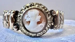 Authentic Antique DFB Sweetheart Cameo Gold Plated Expandable Sweetheart Bracelet
