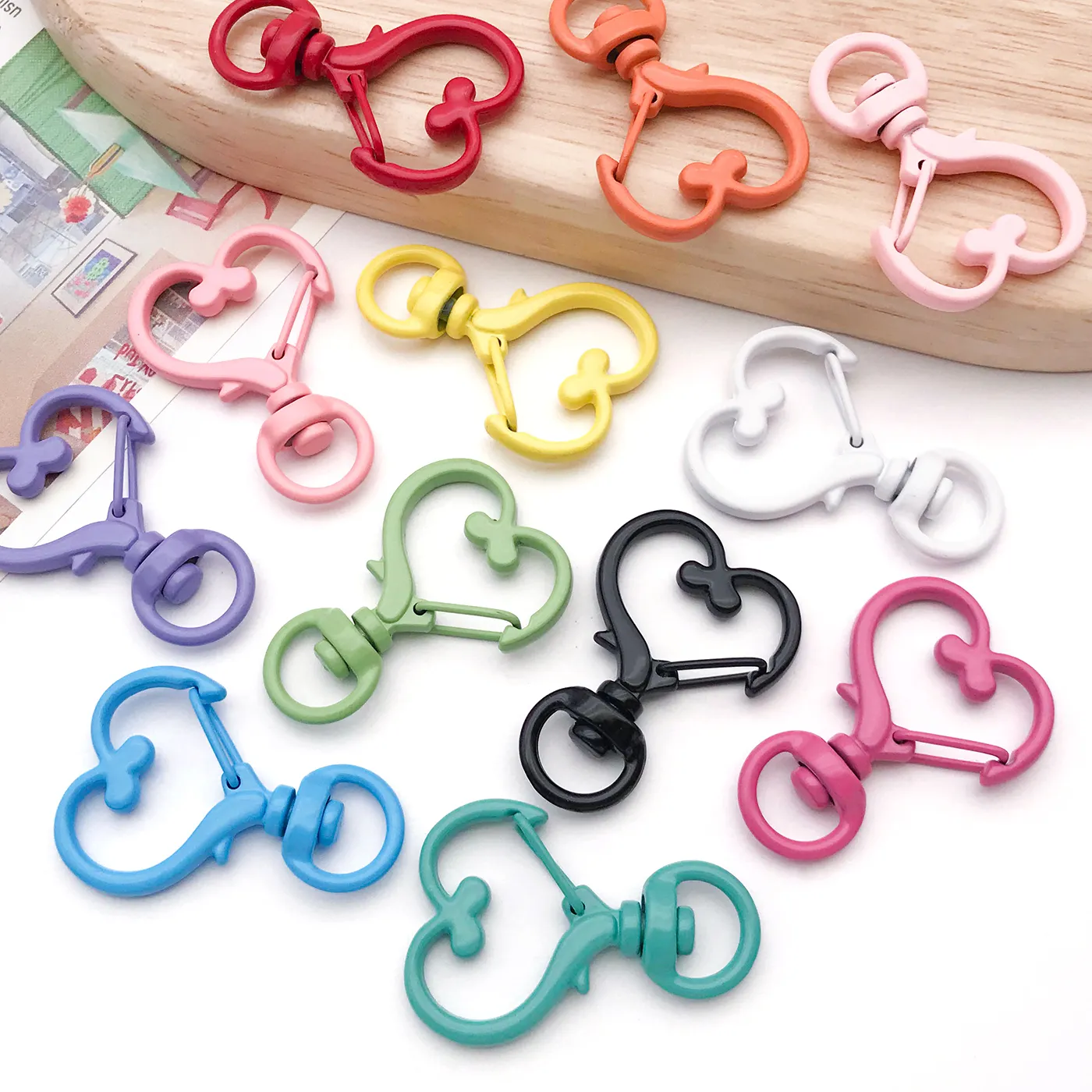 Authentic 20pcs 24x34mm paint love hook clasp spring buckle, suitable for DIY key chain bag pendant jewelry making accessories