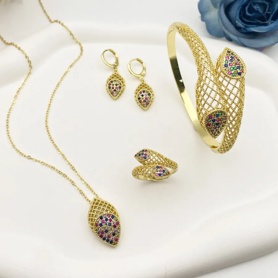 Authentic Flora Retro Necklace Earrings Set, 4-Piece Zircon Plated Jewelry for Wedding Party, Christmas for Wife Her Women