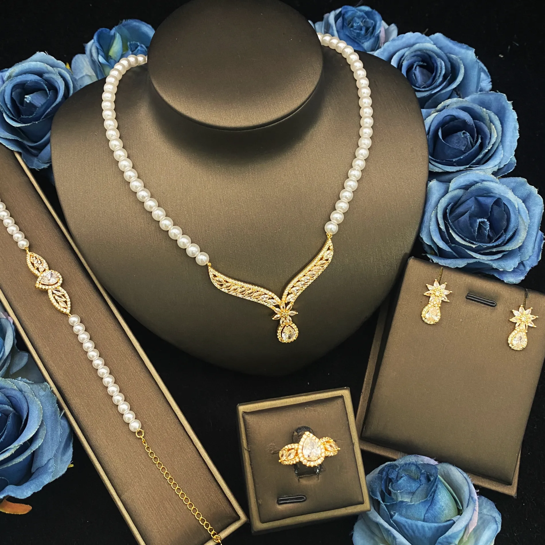 Authentic Falair Middle East Gilded 4-Piece Set Pearl Zircon Water Drop Design Essential for Galas Luxury Women Jewelry Set