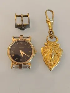 Authentic Gucci Gold Plated 3400L 7j Quartz Women's Watch (No Band) & Zipper Charm Shield