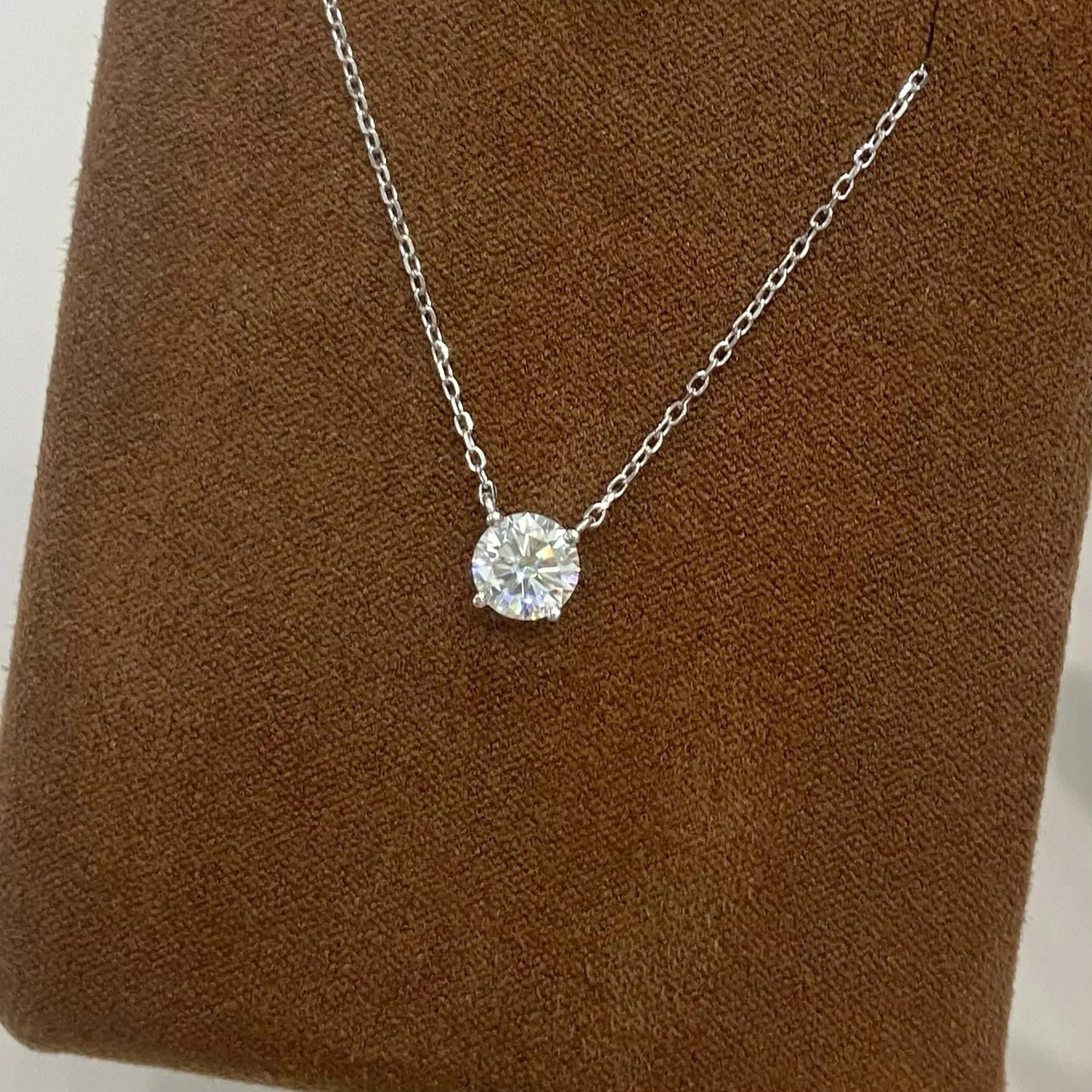 Authentic White Gold Plated 1-10CT Simulated Moissanite Necklace for Women Classic Four Claws Pendant Wedding Jewelry 925 Sterling Silver
