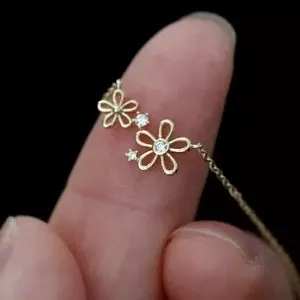 Authentic Women's Flower Pendant In 14K Yellow Gold Plated 2Ct Round Cut Simulated Diamond