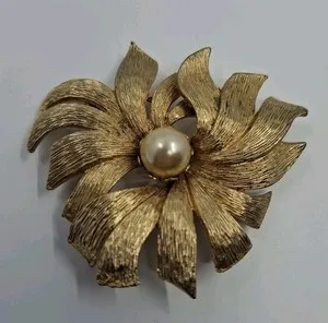 Authentic Signed Vintage R Mandle Faux Pearl Gold Plated Brushed Leaf Texture Brooch