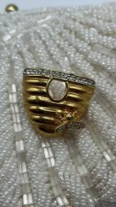 Authentic 1980's Joan Rivers Gold Plated Bee Hive Brooch