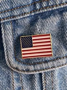 Authentic AMERICAN FLAG Gold Plated Enamel Pin - Excellent Condition