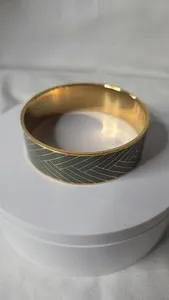 Authentic J Crew Gold Plated, Gray Chevron Design, Enamel Bangle Bracelet (642)