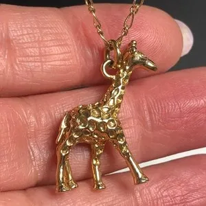 Authentic B0793 J.Crew Giraffe Pendant Necklace 26" Gold Plated Animal Charm