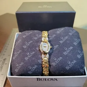 Authentic Bulova Diamond Bow Watch Ladies Gold Plated 15mm Silver Tone Dial 7" Band Quartz