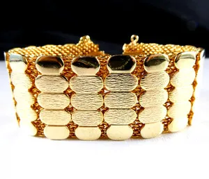 Authentic Vintage Gold Plated Mesh Panel Bracelet Wide Shiny Finish Safety Chain 70's NICE
