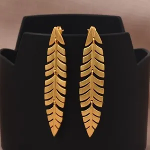 Authentic Vintage Boho Long Leaf Design 18K Yellow Gold Plated Dangle Earrings Jewelry
