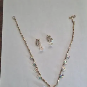 Authentic Sarah Coventry Signed Gold Plated Clear Crystal Dangle Necklace & Earrings