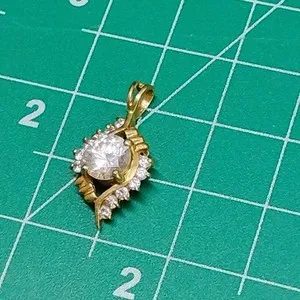 Authentic Vintage 14k Gold Plated Lind Marked Faceted Clear Rhinestone Floating Pendant
