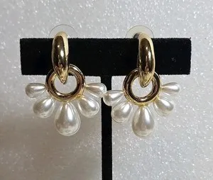 Authentic Mignonne Gavigan Women's Gold Plated Margot Faux Pearl Drop Earrings.