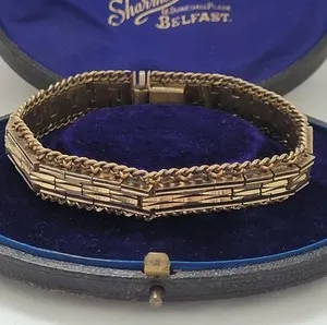 Authentic 1970s MTL Signed Gold Plated Etched Design Articulated Bracelet