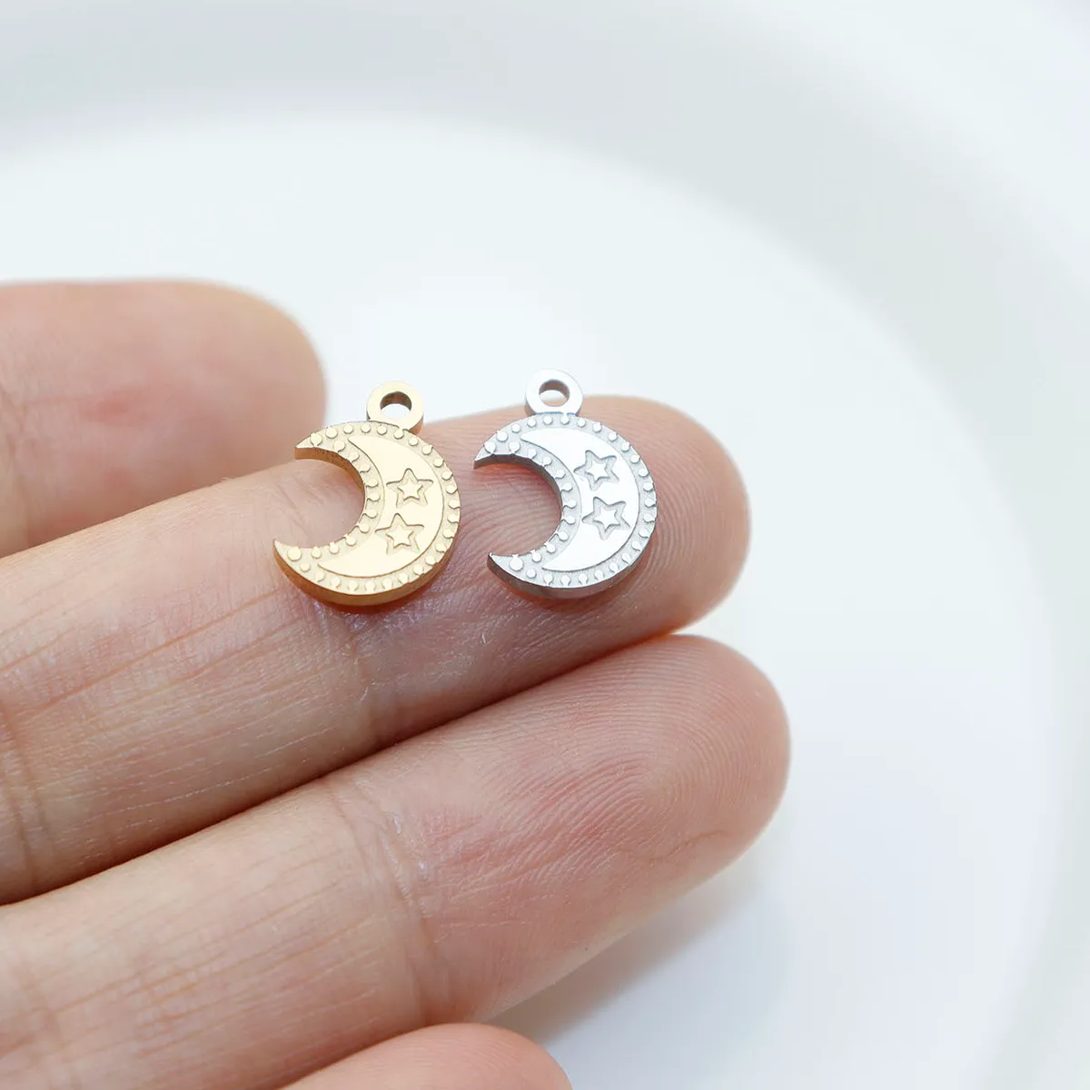 Authentic 5pcs Moon High Quality Anti Allergic Girl Charms Pendant DIY Jewelry Accessory Necklace Earrings PVD Plate