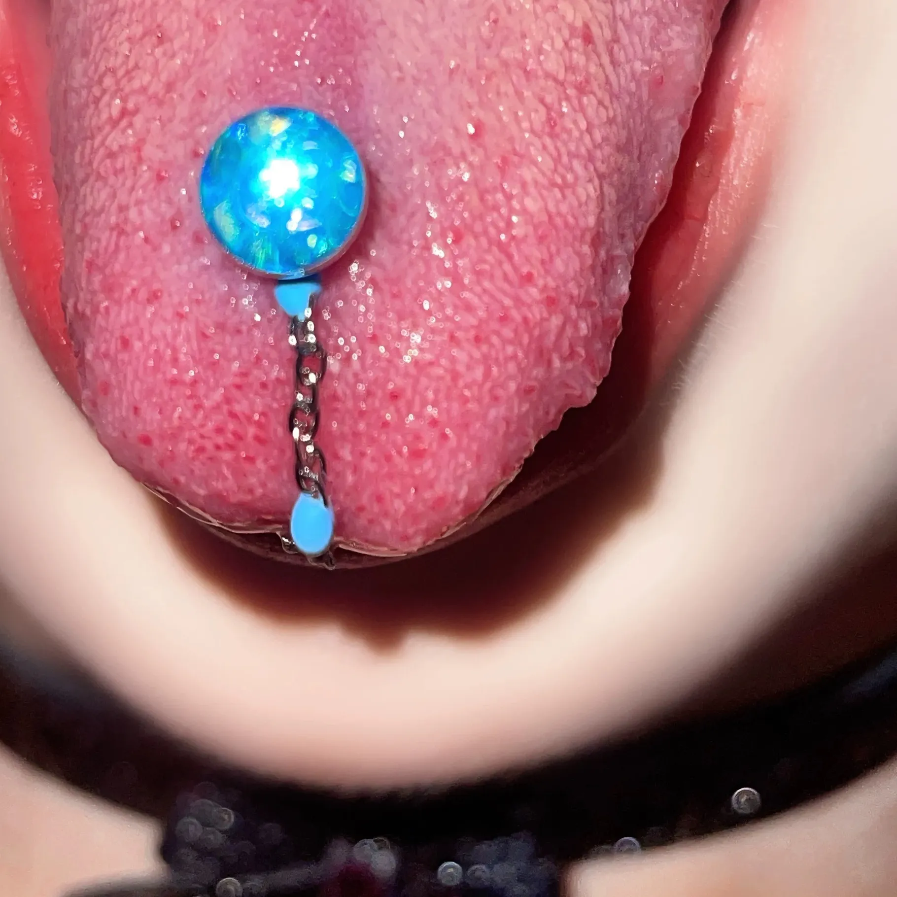Authentic 1Pc High-Quality Trendy Blue Glitter Ball Chain Titanium Tongue Stud - Hot Girl Body Piercing Party Jewelry Giftt