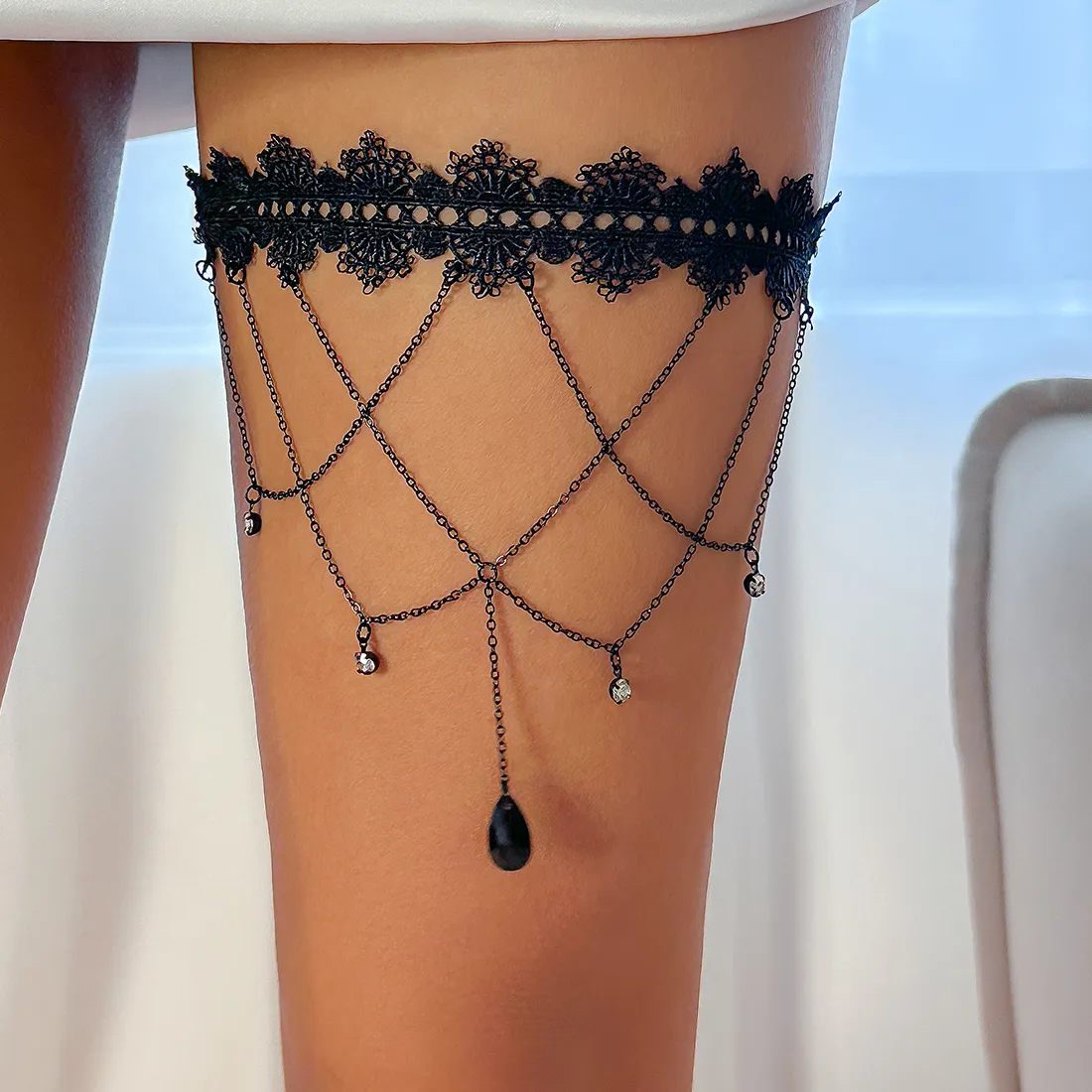 Authentic Ingemark Boho Elastic Band Black Lace Leg Thigh Chain for Women Bikini Summer Festival Party Body Jewelry Wed Accessories