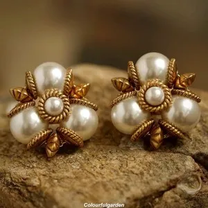 Authentic Vintage Glass pearl Gold plated Flower Style earring for woman