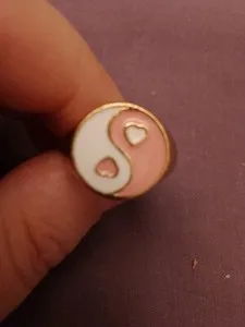 Authentic Pink And White Hearts Enamel Ying Yang Ring Gold Plated SizeUK Q And USA Size 8