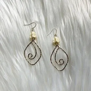 Authentic Hawaiian Crown Flower Fairy Nature Gold Plated Dangle Drop Earrings