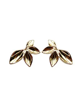 Authentic Yellow Gold Plated 4 Leaf Leaves Stud Earring 1 1/8” Nature Costume EUC