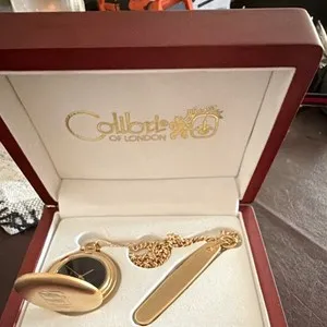 Authentic Colibri Gold Plated Full Hunter Pocket Watch Black Dial Quartz Chain in Box