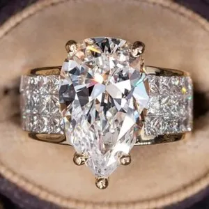 Authentic 18K Gold Plated Ring, Magestic Pearshape Zircon Diamond and Inlay Elegant SZ 7