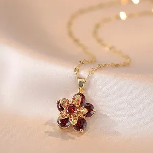 Authentic Shiny Zircon Romantic Flower Pendant Necklace For Women Gold Plated Rotatable.