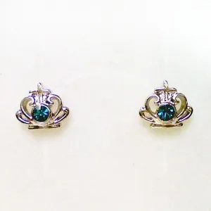 Authentic Empowered Radiance: 18K White Gold Crown Stud Earrings for Spiritual Clarity