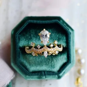 Authentic Empowered Elegance: Crown of Radiant Gold