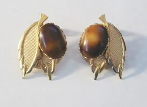 Authentic VINTAGE GOLD PLATED EARRINGS BEAUTIFUL TIGER'S EYE DESIGN NR