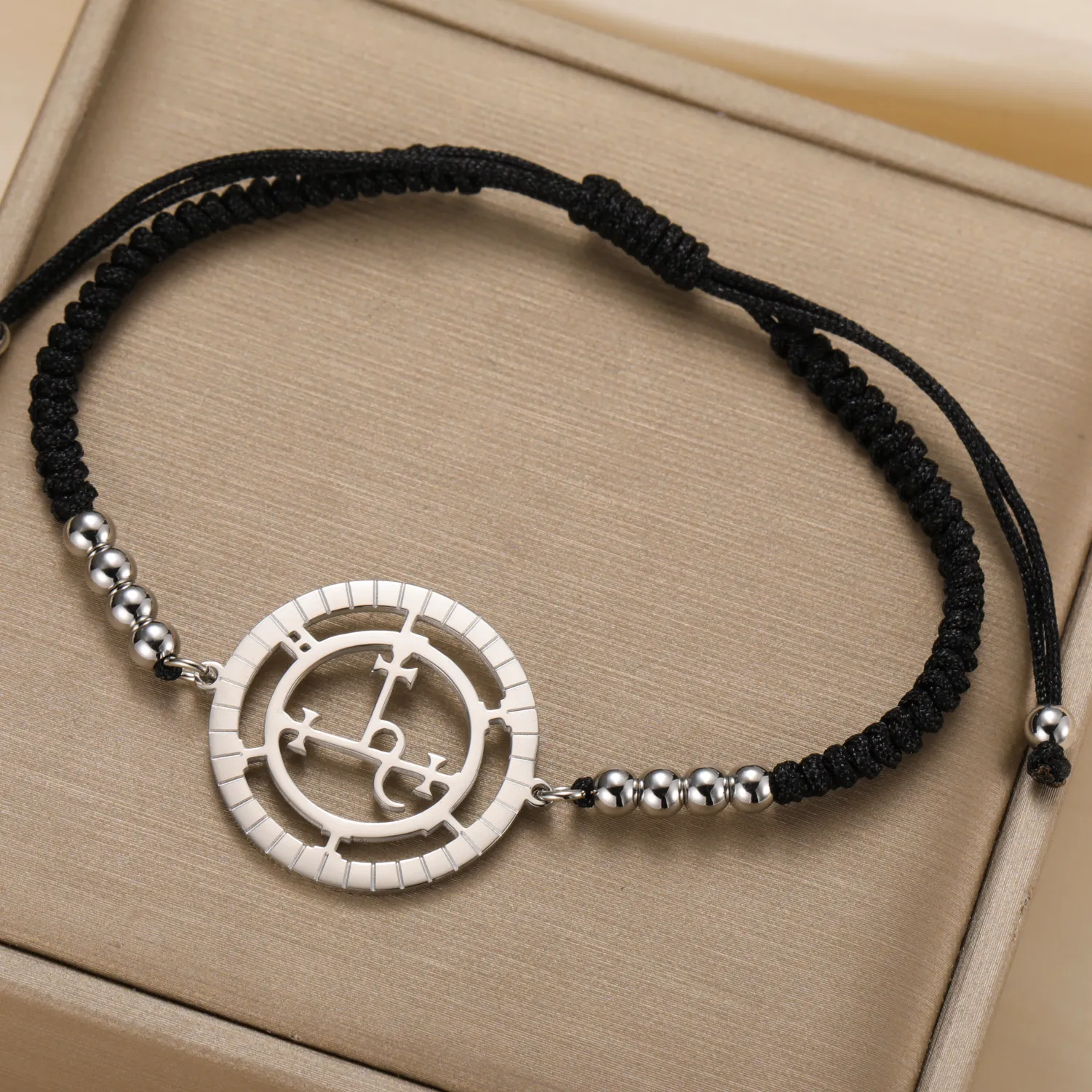 Authentic Vassago Original Triple Moon Goddess Lilith Bracelet Moon Star Hollow Pendant Rope Bracelet Amulet Jewelry for Women