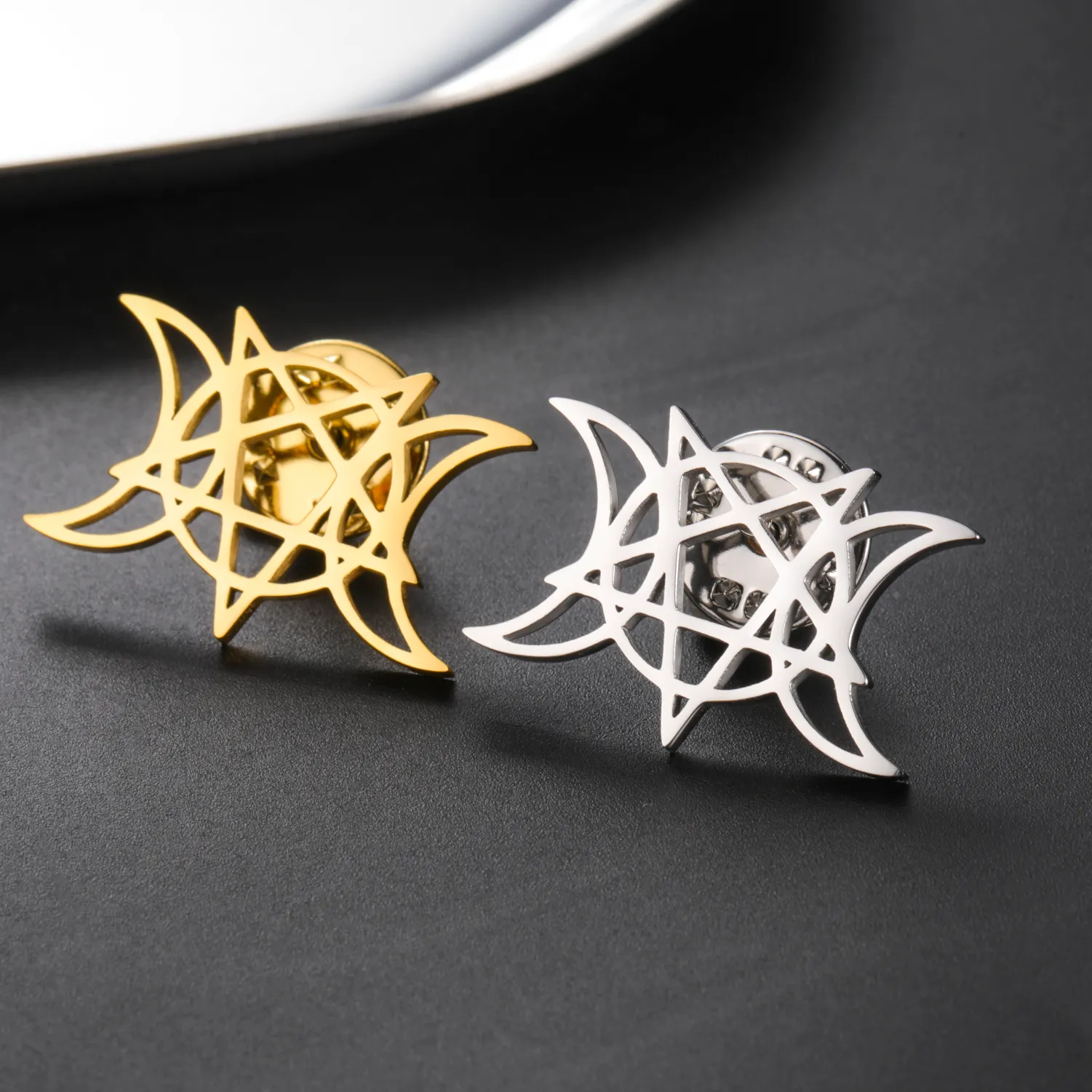 Authentic LIKGREAT Triple Moon Pentagram Brooch Witchcraft Goddess Symbol Pin Pagan Occult Jewelry Amulet