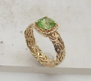 Authentic Size 8 Technibond Peridot Gemstone Byzantine Ring 14K Yellow Gold Plated Silver