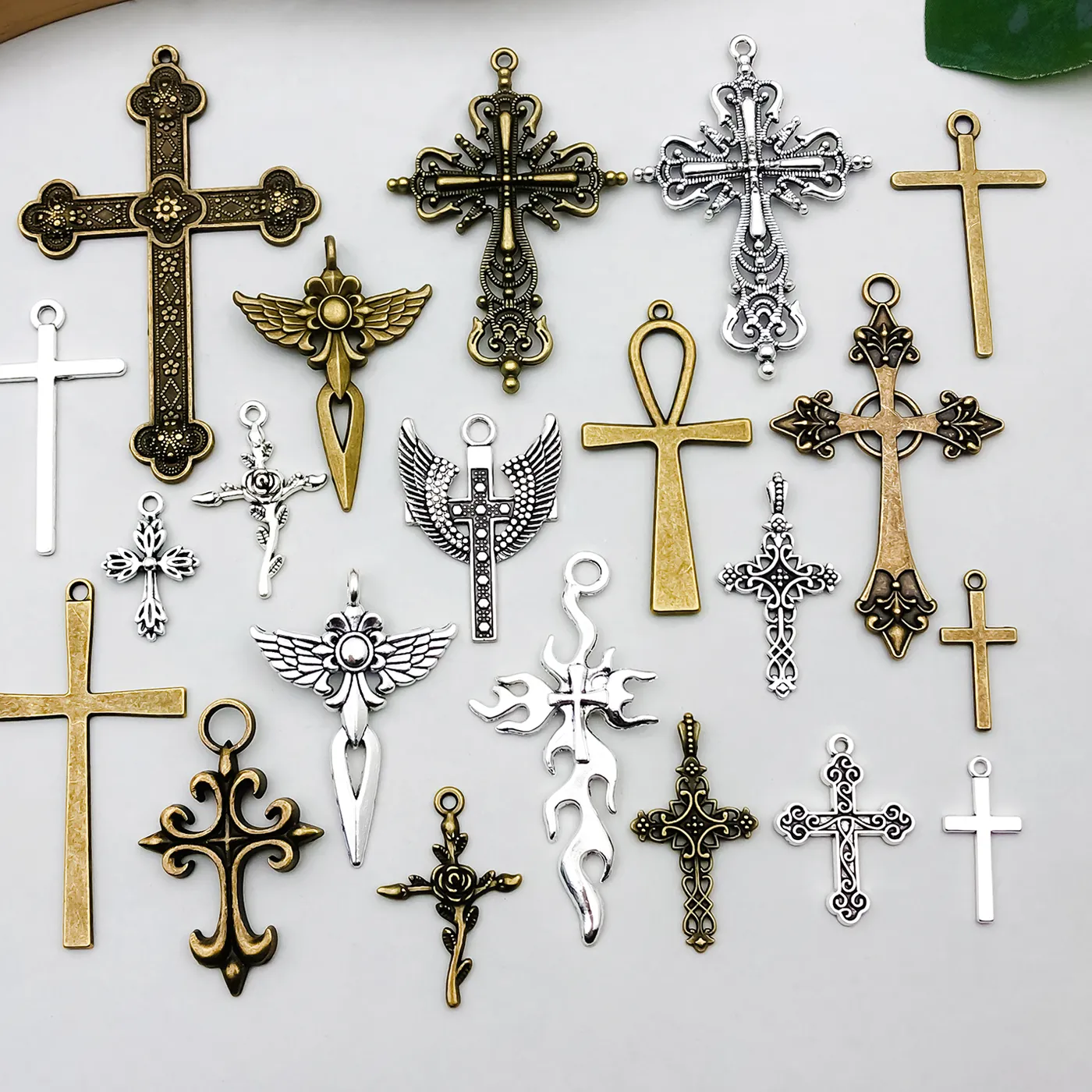 Authentic Cross-border Hot-Selling Cross Ornament Accessories, 21 Styles Vintage Pendants, Handmade Earring Necklace DIY Materials.