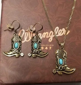 Authentic Wrangler 14K Gold Plated Boot Pendant Necklace 18"+2" with Earring 38mm Set