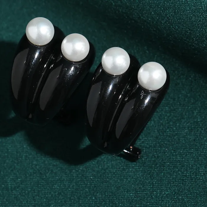 Authentic Midnight Lustre: Antique Gold and Obsidian Pearl Talismans