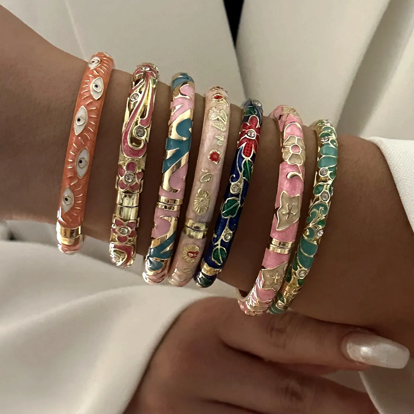 Authentic Elegant Enamel Dropped Glaze Flower Texture Bracelet For Women Retro Gold Plated Evil Eye Floral Zircon Bangle Party Jewelry