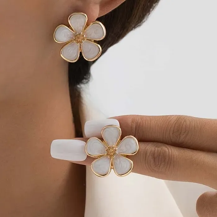 Authentic Vintage Colorful Drip Glaze Enamel Flower Stud Earrings for Women Elegant Sweet Petal Earrings Engagement Jewelry