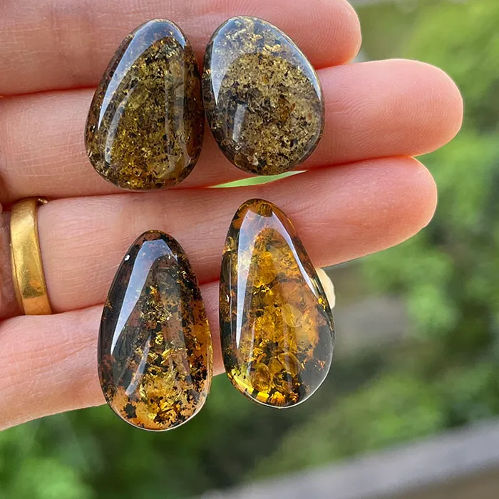 Authentic Amber Oracle: Whispers of Earthly Wisdom