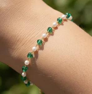 Authentic Elegant 18K Gold Plated Bracelet Minimalist Gold Tone Pearl & Emerald Green Bead