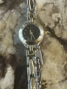 Authentic Amor Watch Silver Gold Plated Womens Round Vintage Metal Ladies Watch Time Piece