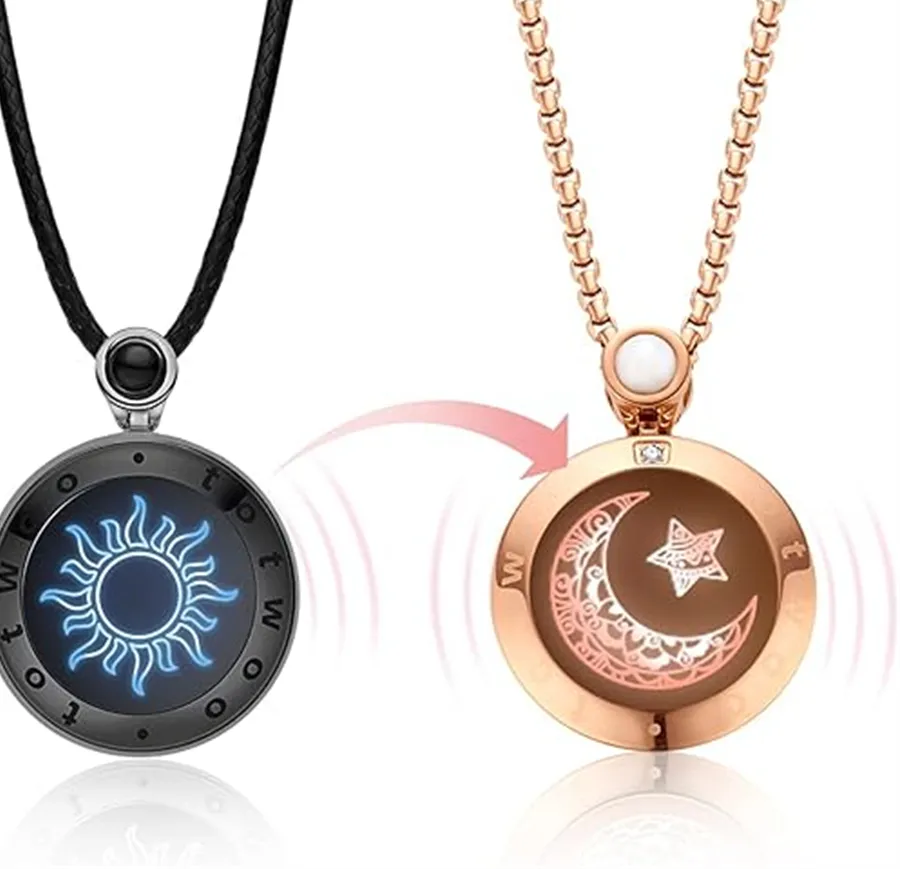 Authentic TOTWOO Sun & Moon Touch Necklaces with Agate Vibration & Light Up Necklace For Long Distance Relationship Gifts Couples Necklace