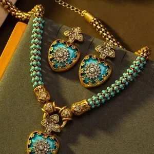 Authentic Vintage Style 24K Gold Plated Necklace Earrings Set Rhinestone Royal Design Jewe