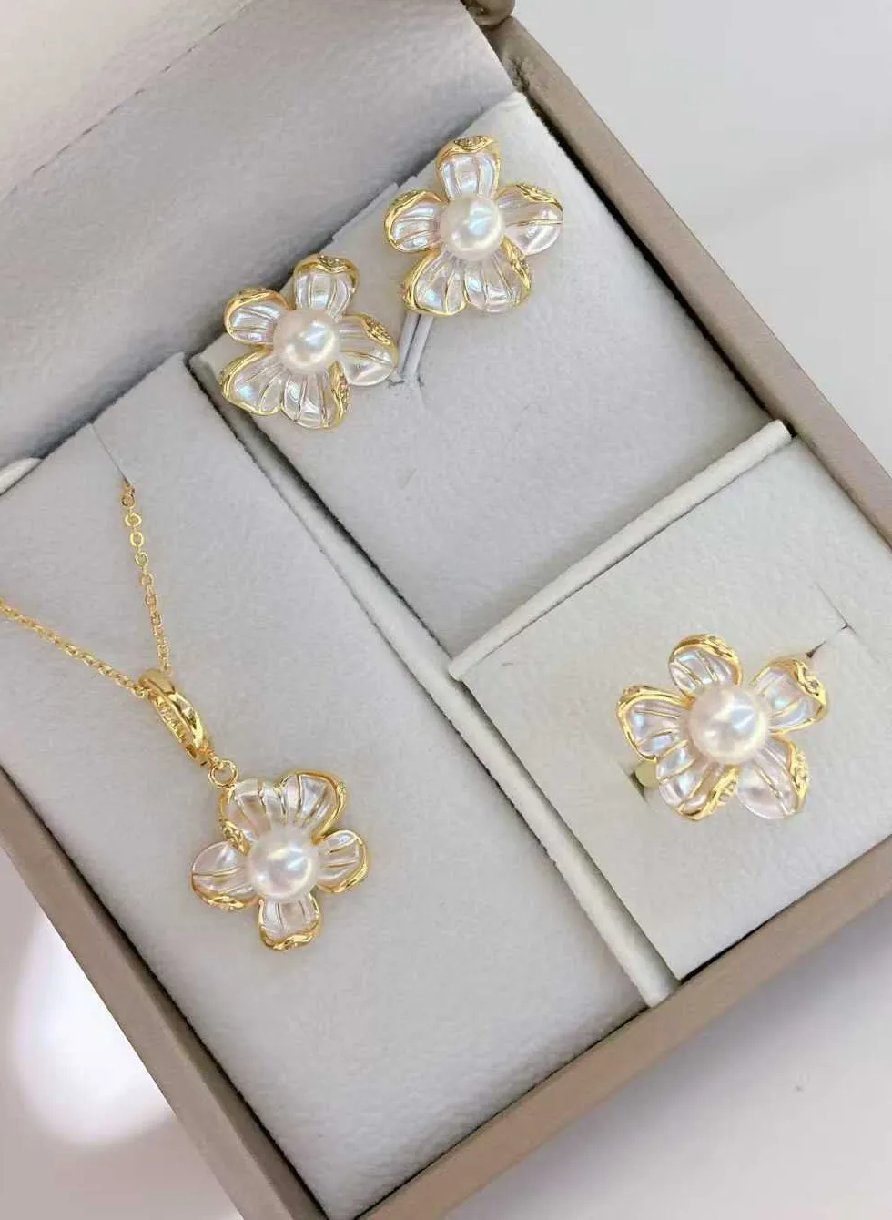 Authentic Certificated 3pcs/Set Natural Freshwater Pearl Flower Jewelry 14K Gold Filled Floral/Butterfly Ear Studs/Pendant Necklace/Ring