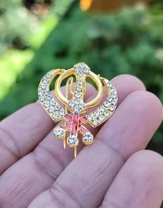 Authentic Stunning diamonte gold plated sikh singh kaur khalsa khanda brooch pin ggg1