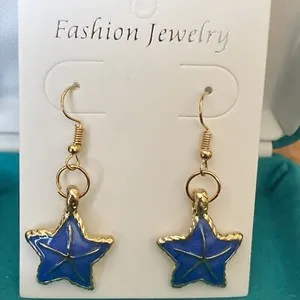 Authentic Celestial Tide Starfish Dangle Earrings in Radiant Gold