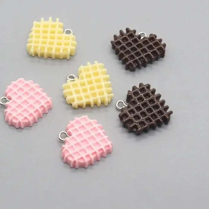 Authentic 10Pcs/Pack Kawaii Plaid Heart Cookie Flatback Resin Charms Cute Simulation Biscuit Pendants for DIY Earring Jewelry Craft